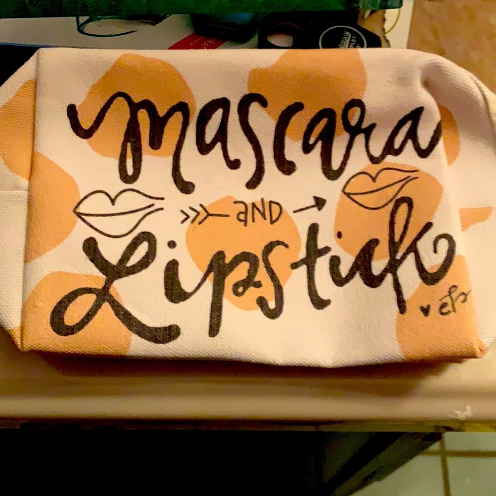 Cosmetic bag NWT